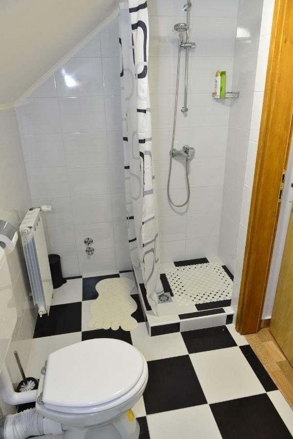 Apartmani Miscevic 조시프돌 외부 사진