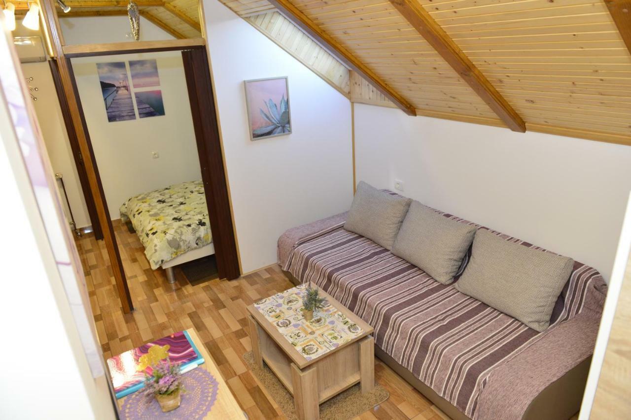 Apartmani Miscevic 조시프돌 외부 사진