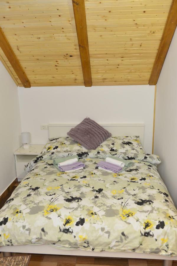 Apartmani Miscevic 조시프돌 외부 사진